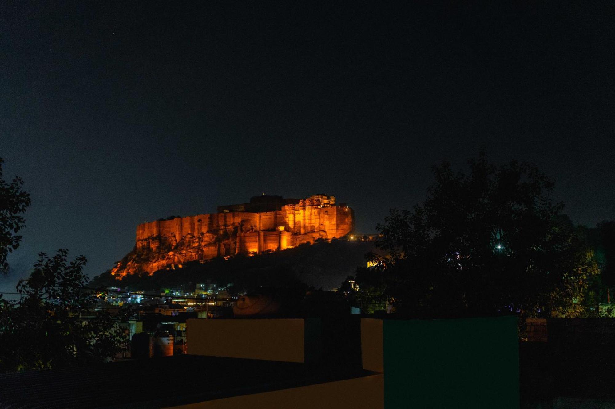 Hotel Treebo Hinduja Mehrangarh Jodhpur (Rajasthan)